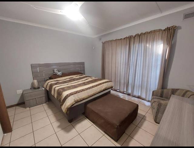 4 BEDROOM HOUSE FOR SALE IN UVONGO